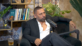 אשר בן עוז, צילום: מתוך עמוד היוטיוב מדברים פתוח עם אשר בן עוז ו-PodcaStudio - פודקאסטודיו